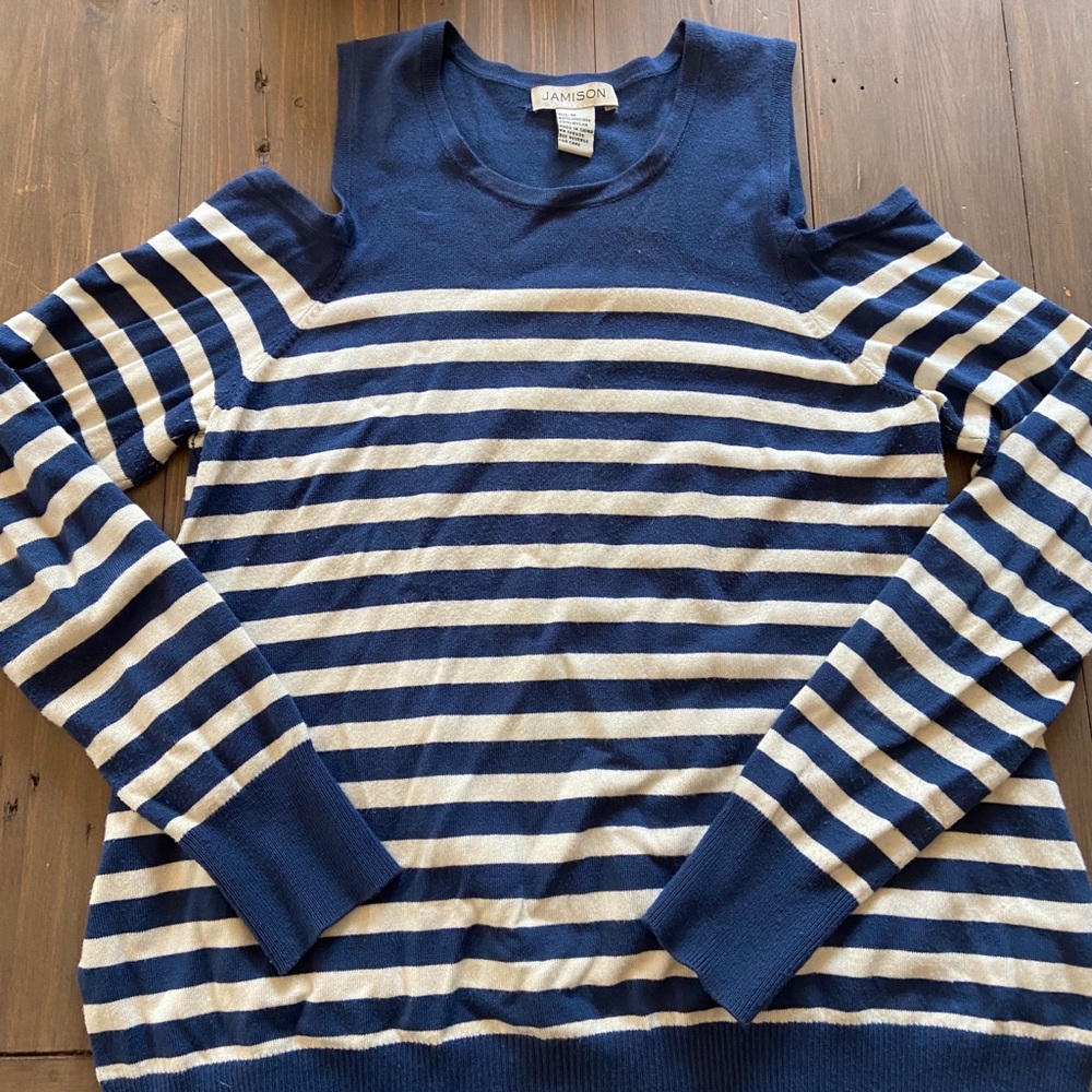 Jamison cold shoulder top